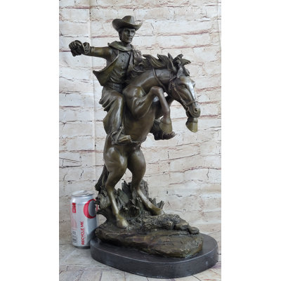 Figurines et sculptures