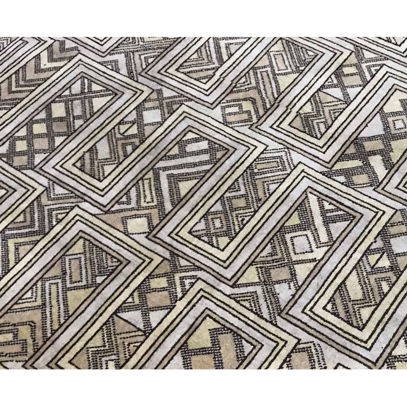 Hand-Knotted High-Quality Gray Area Rug