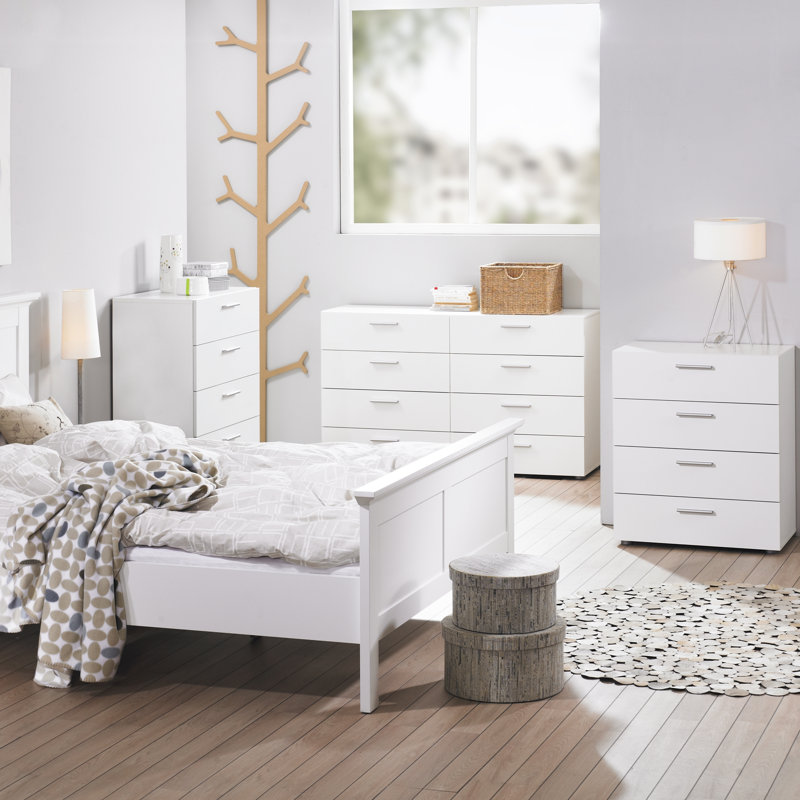 Gianna 8 Drawer 55.12" W Double Dresser, White