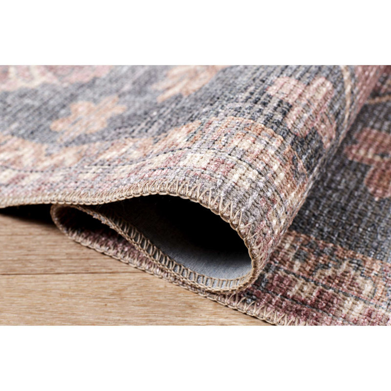 Mabiya Avalon Diamond Area Rug, Rectangle 1'10" x 2'10"