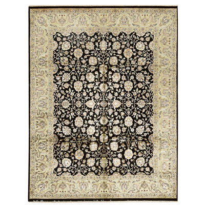 Hand Knotted Area Rug in Black And Gold