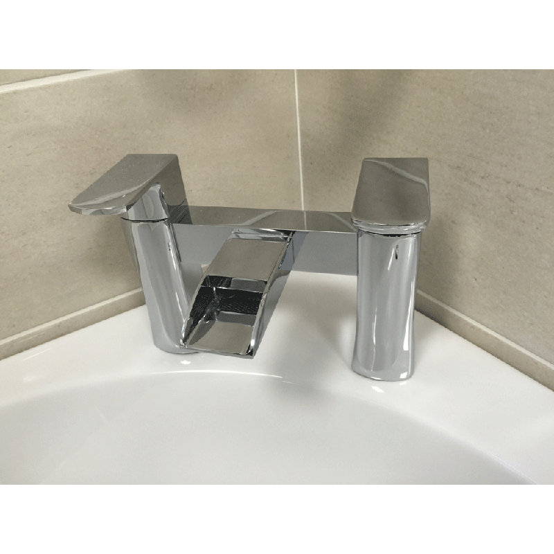 2 Handle Deck Waterfall Faucet Bath Filler
