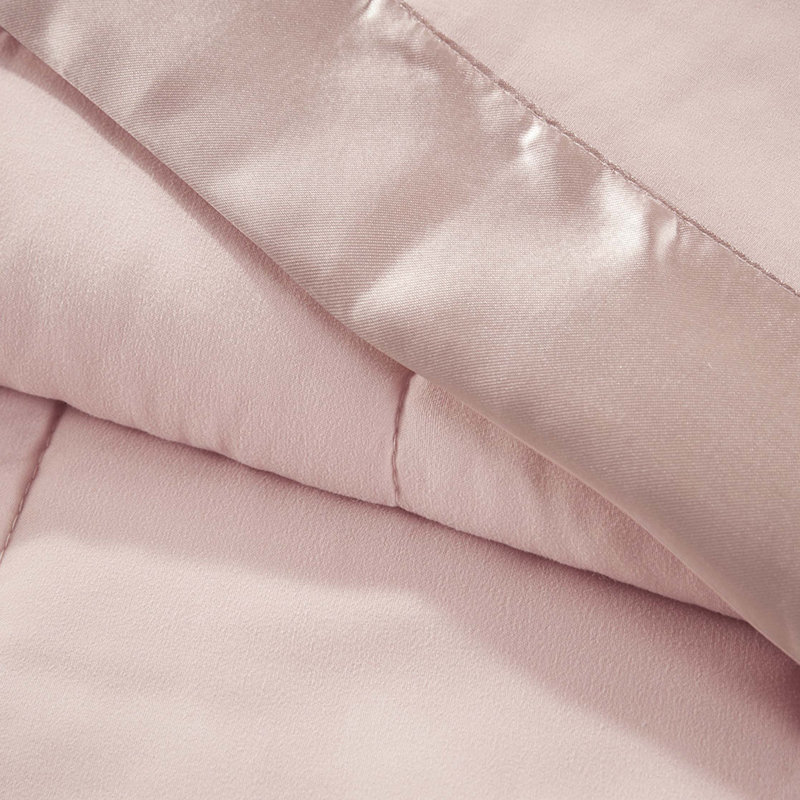 Couverture légère en duvet synthétique avec garniture en satin rosé double / grand, L 90 po x l 90 po, Rosé