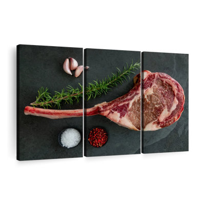 «Raw Tomahawk steak», 3 pièces