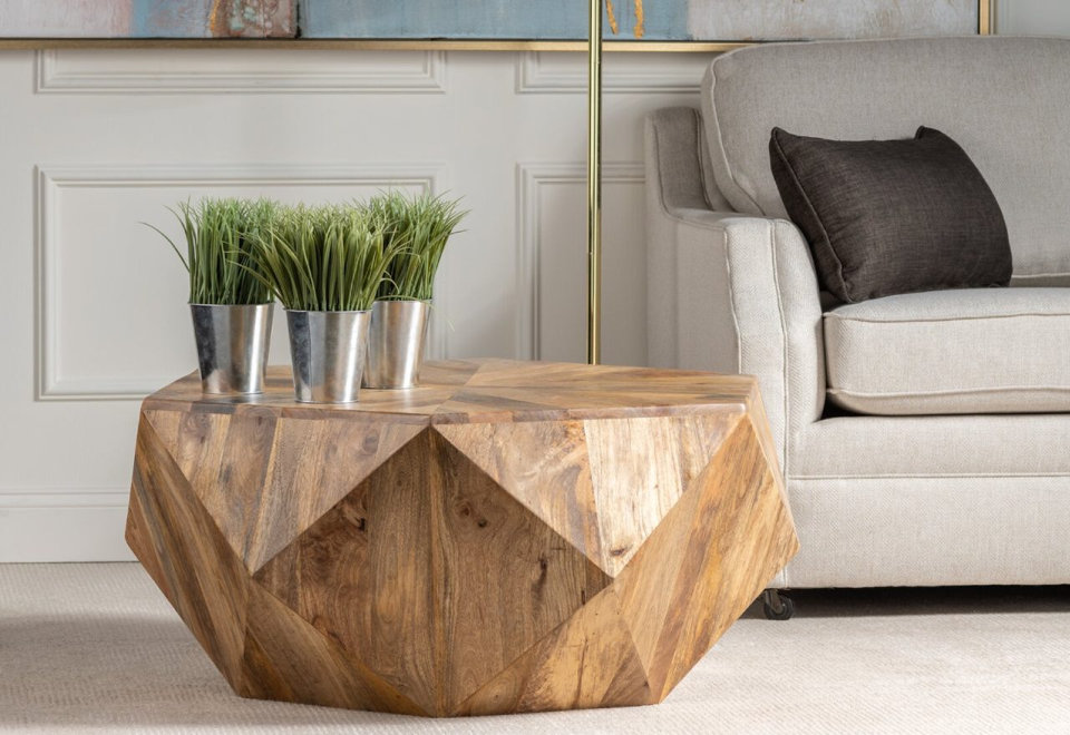 Coffee & Cocktail Tables