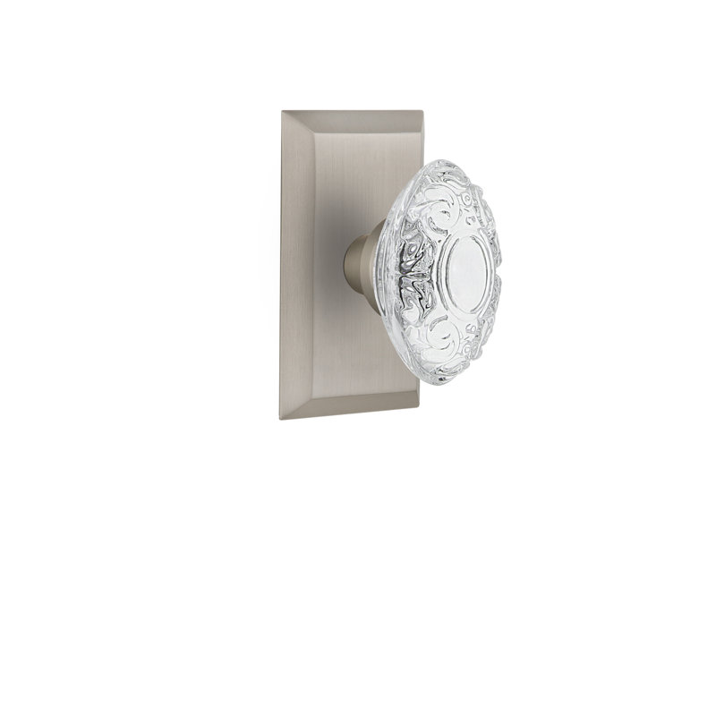 Studio Plate with Crystal Victorian Knob, Satin Nickel