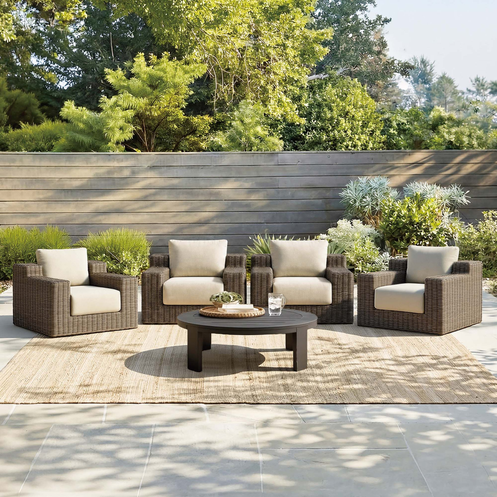 Outdoor Lounge Chair