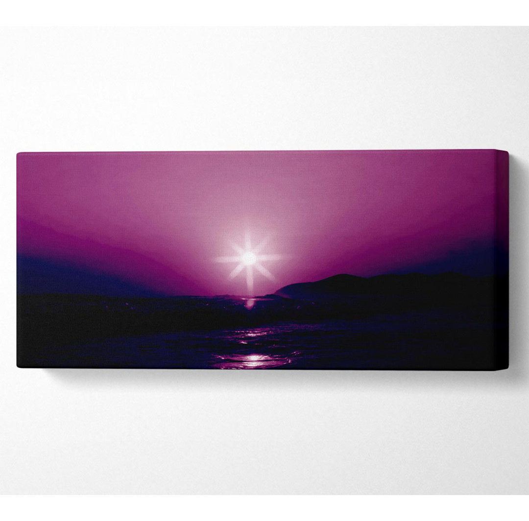 Sunstar Purple - Panorama-Kunstdrucke aus gerollter Leinwand