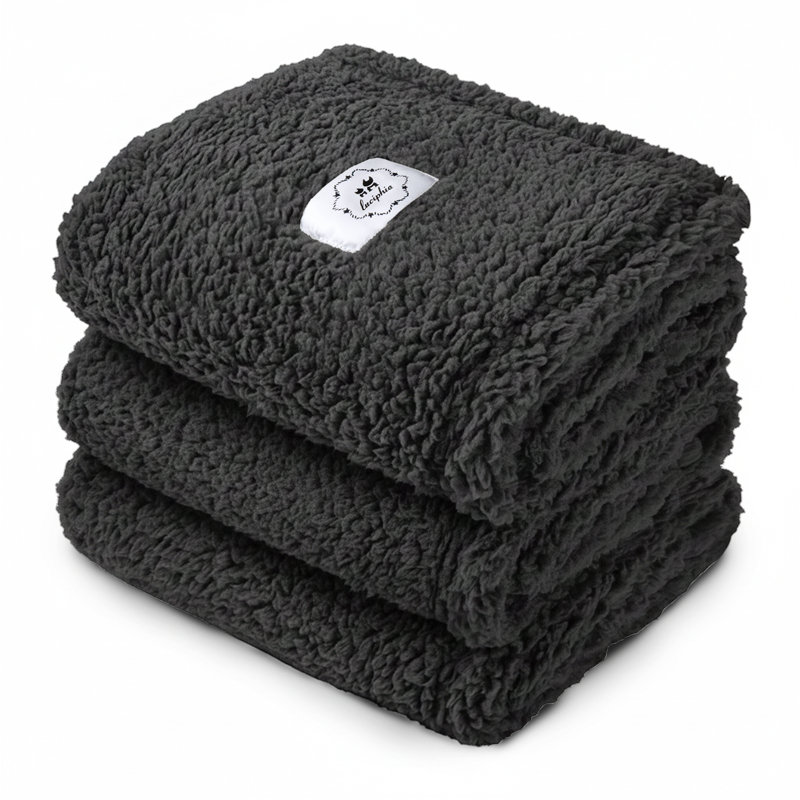 3-Pack Soft Plush Throw Blankets, Cozy Fleece Blankets for Sofa, Bed and Couch, Lightweight Warm Sherpa-Style Throws for Home