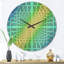 Horloge murale moderne en bois mauve et jaune-63618892