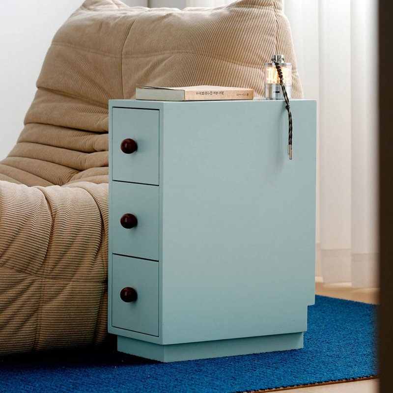 H 21,69 po x l 8,66 po Table de chevet ultra-étroite à 3 tiroirs, table de bout avec rangement