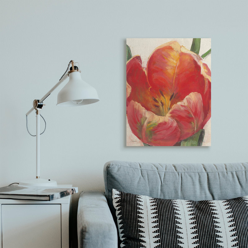 Doux tulipe rouge doux à gros plan floral, Toile tendue, H 30 po x l 24 po