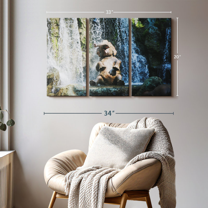 «Elephant Bath Time» sur, H 20 po x l 33 po