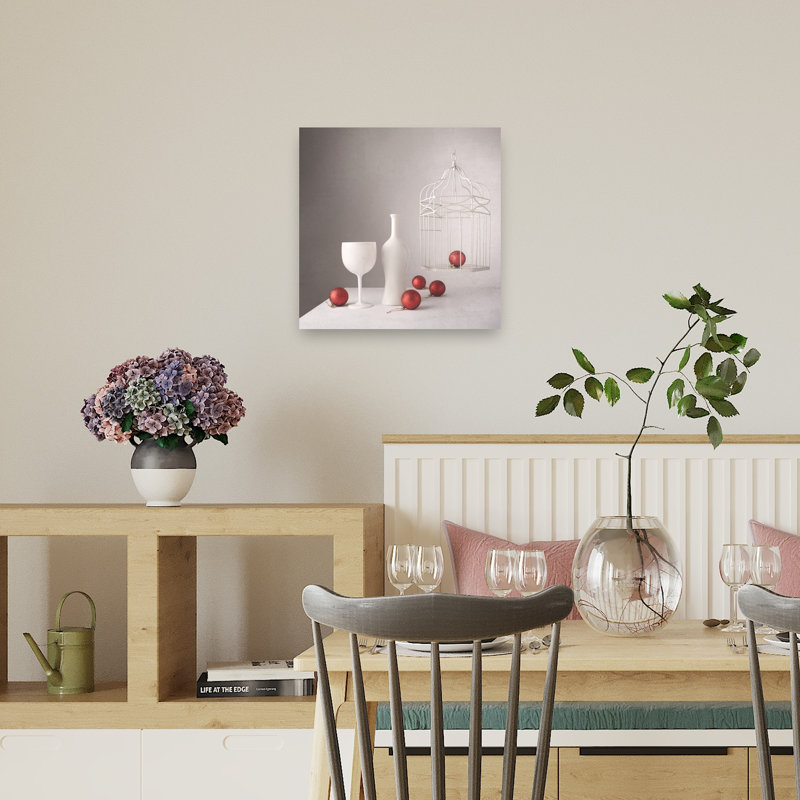 «Elegant Holiday Still Life Elegant Minimalist Modern Bird Winter», reproduction d'art murale, 18" H x 18" W