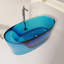 Baignoire profonde autoportante en résine colorée translucide-138100879