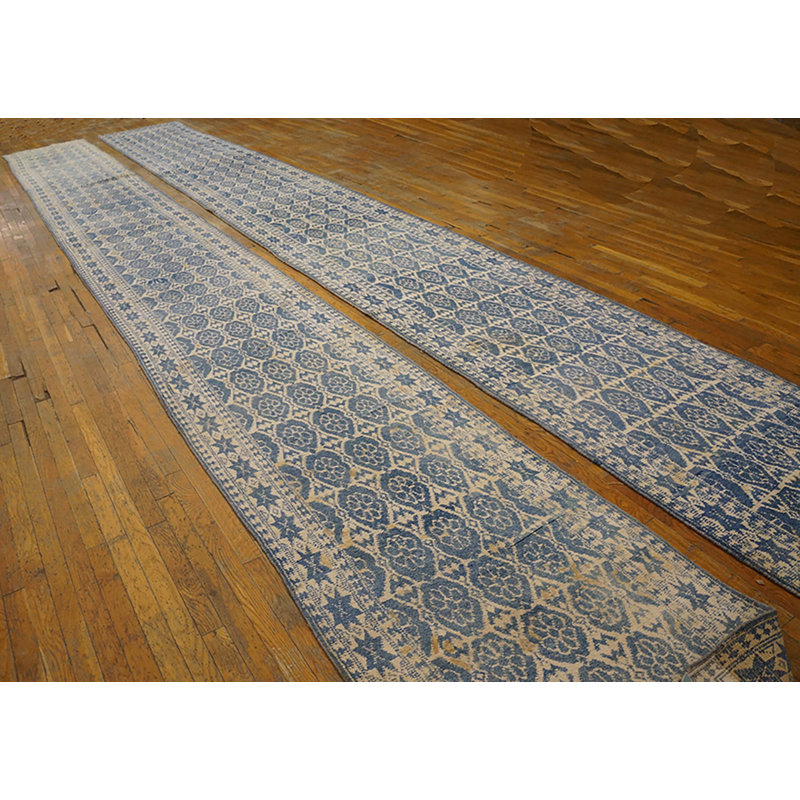 Hand Knotted Cotton Area Rug in Blue