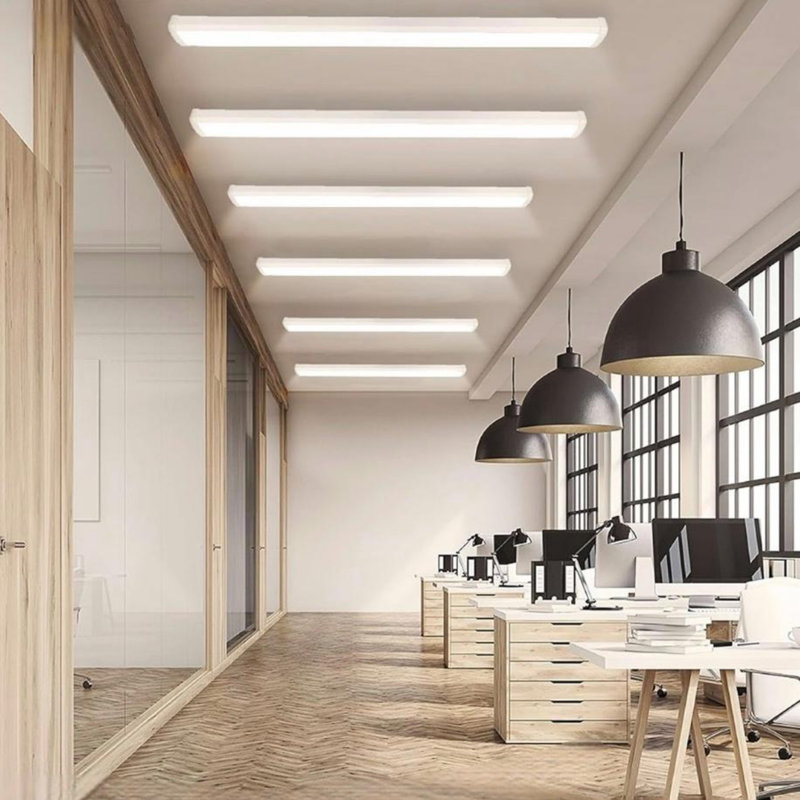 Ensemble de 4 luminaires enveloppants 4 pi, puissance et CCT sélectionnables