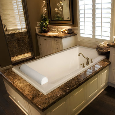 Regal 71'' x 34'' Soaking Fiberglass Bathtub