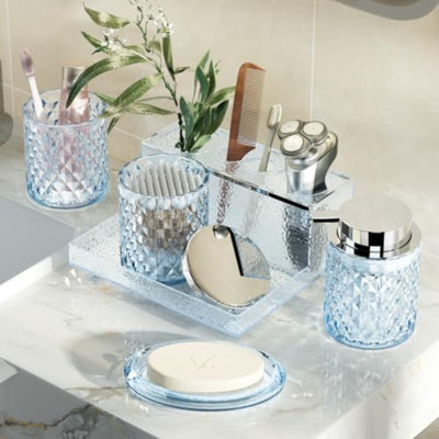 Ensemble d'accessoires de salle de bain en verre 5 pièces Crystal - Distributeur de savon en mousse bleu, porte-savon, tasse, porte-brosse à dents en acrylique avec plateau organisateur, pot en coton-tige, ensemble de comptoir de salle de bain