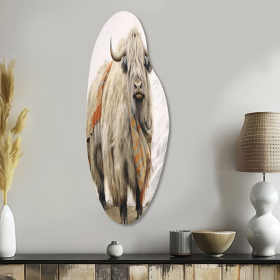 Yaks Curved Shape Assymterical Metal Wall Art