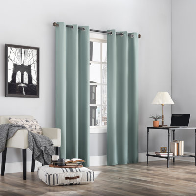 Panneau de rideau 100% occultant et isolant avec œillets Wayfair Basics® Burman
