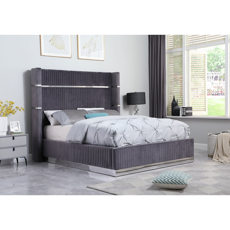 Gray Velvet Upholstered Queen Bed with Tufted Headboard