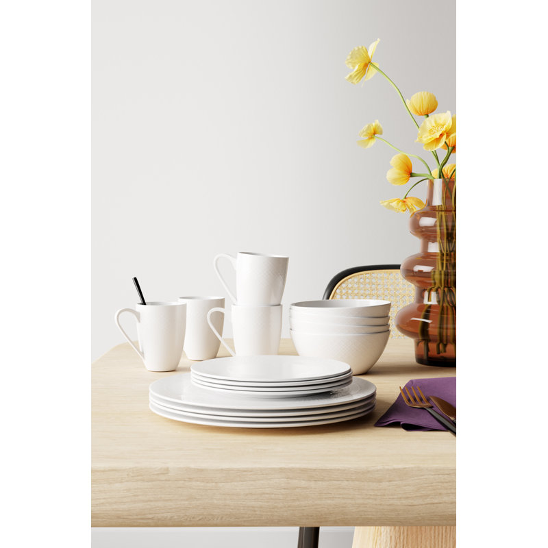 White Porcelain Round Dinnerware Set, Service for 4