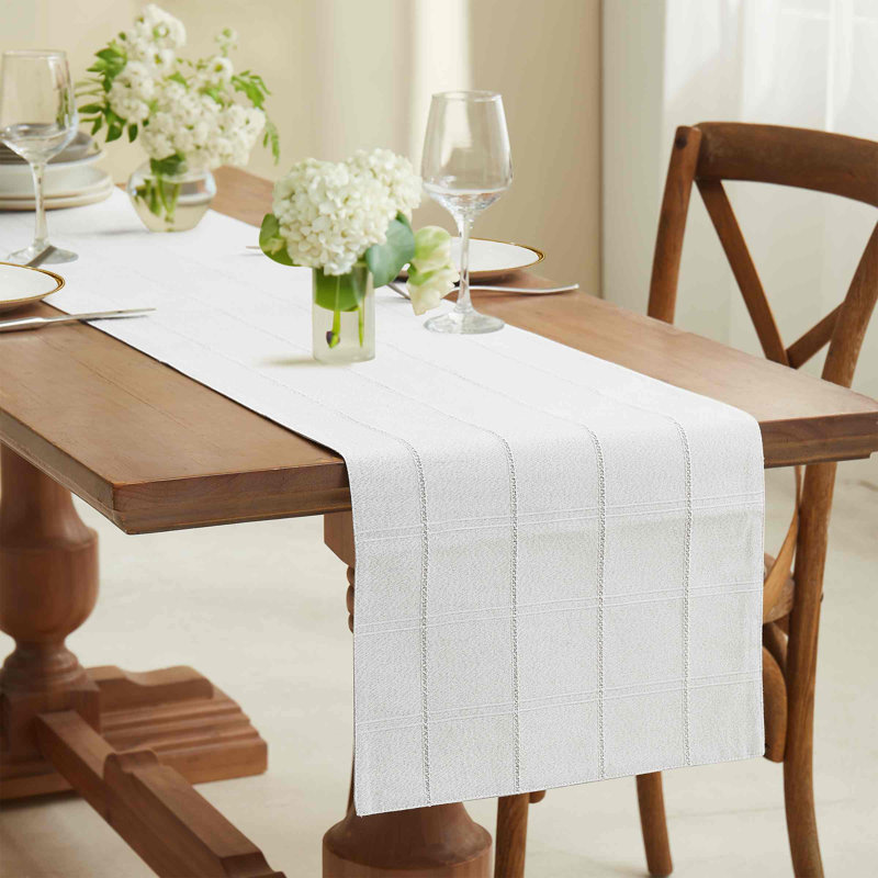 Izod Chadwick Lurex Runner, 108" L x 108" W, White