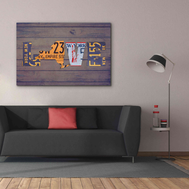 17 Stories «NY State Love» par Design Turnpike, estampe numérique sur toile, 18 po x 12 po, H 40 po x l 60 po x P 1,5 po