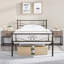 Lit plateforme à volutes gracieuses avec différentes tailles et couleurs-507994336-432072031