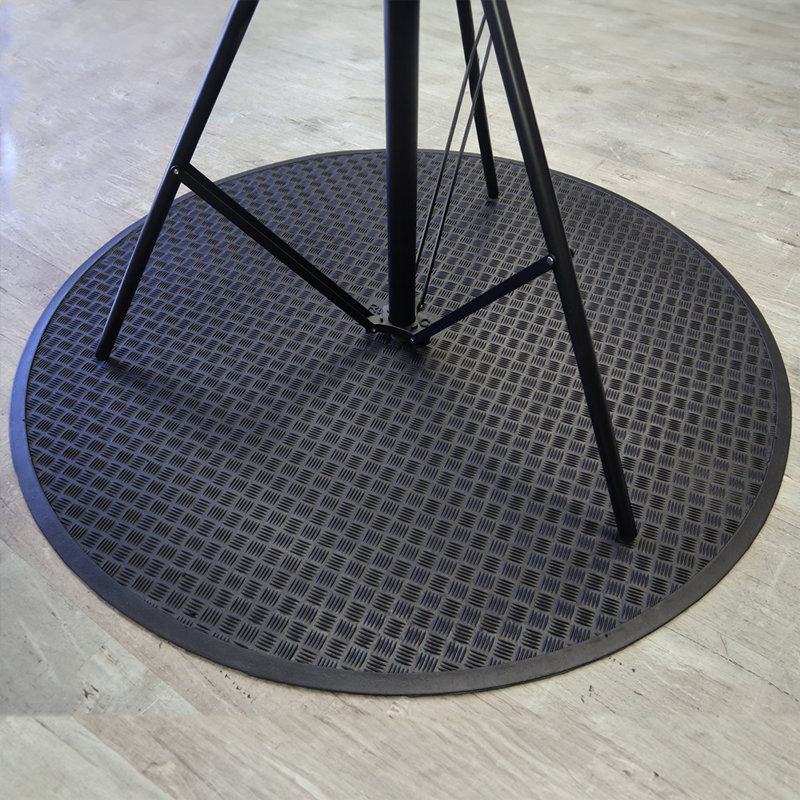 Tapis circulaire en caoutchouc - 54 po