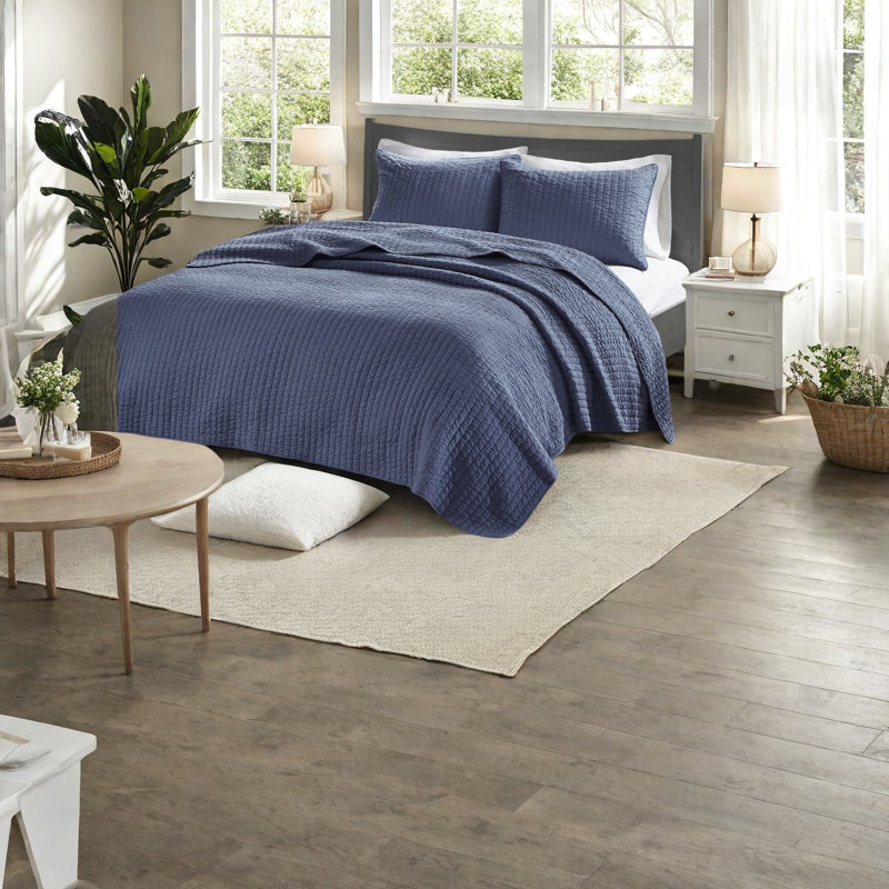 Ensemble de literie confortable bleu marine, matériau en coton, style maison de campagne