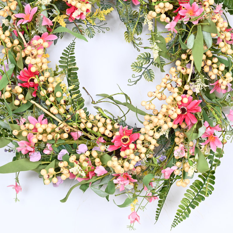 Couronne florale artificielle de 24 po en grappe de verdure, de baies, de fleurs sauvages et de marguerites pour la porte d'entrée
