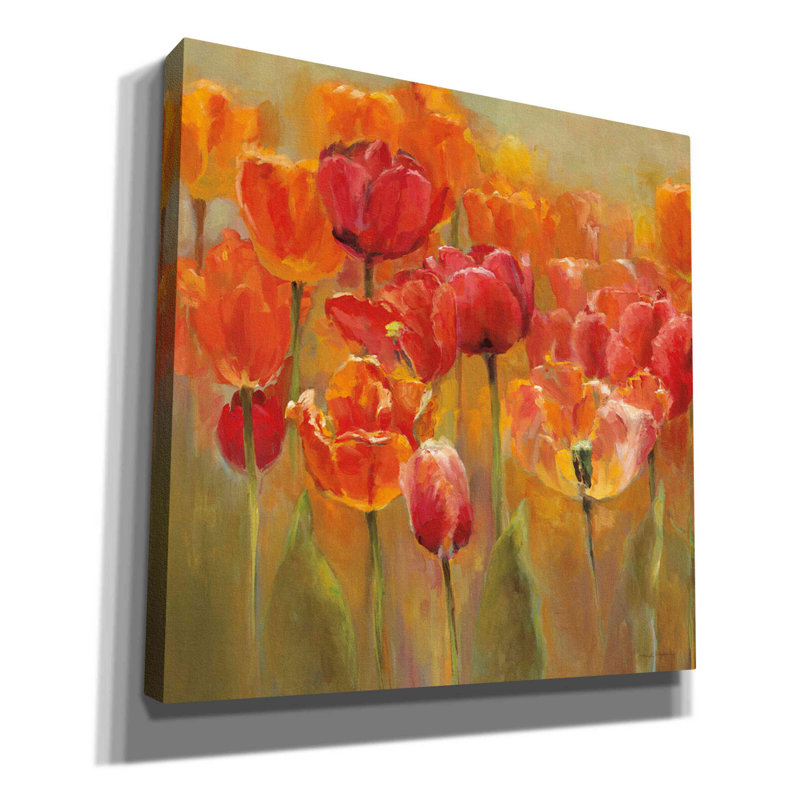 «Tulips In The Midst III Square» par Marilyn Hageman, art mural sur toile, H 26 po x l 26 po x P 1,5 po