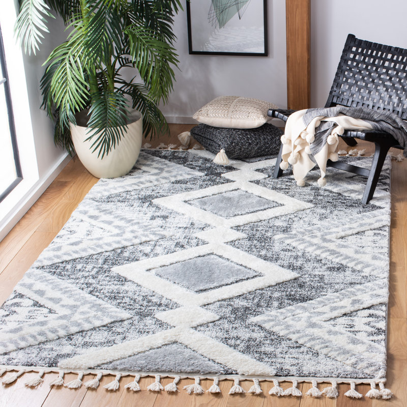 Angell Southwestern Area Rug, Rectangle 160 x 229 cm