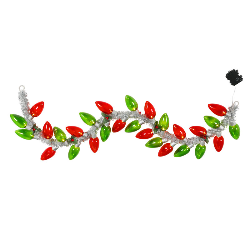 Guirlande 70 po avec ampoule rétro C9 de 70 po - rouge et vert, Argenté / rouge / vert