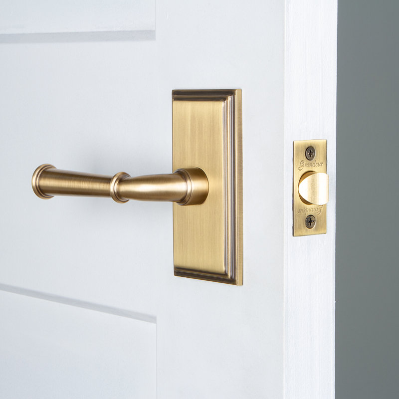 Grandeur Carré Plate with Georgetown Lever, 2 3/8", Vintage Brass, Privacy (Bed & Bath)