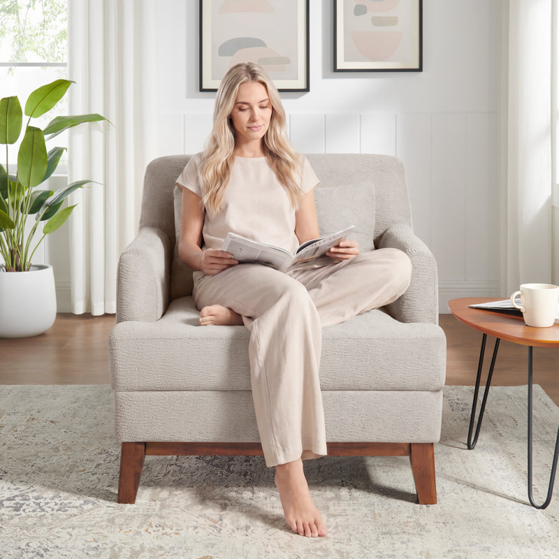 31'' Wide Upholstered Armchair With Pillow, Camel