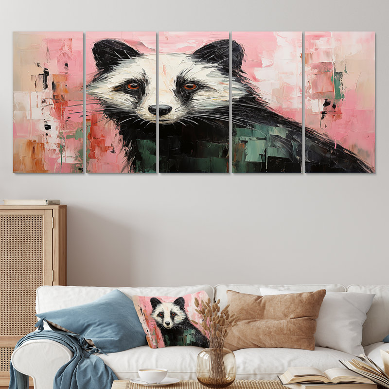 «Playful Black Skunk On» - Art mural 5 pièces, H 32 po x l 80 po