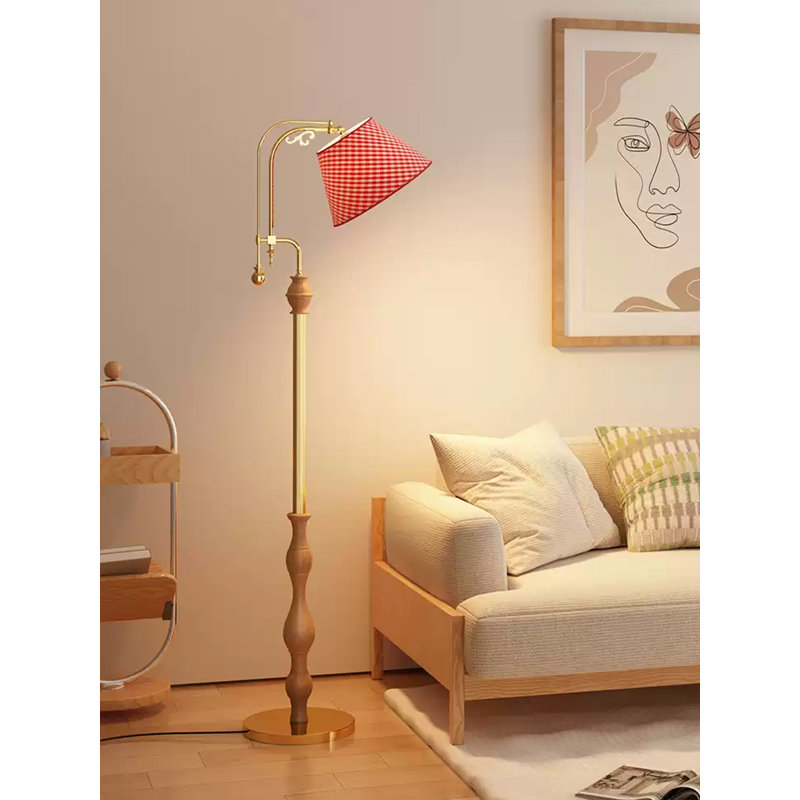 Lampe sur pied en métal, tissu et bois de style médiéval, Rouge, Or / naturel