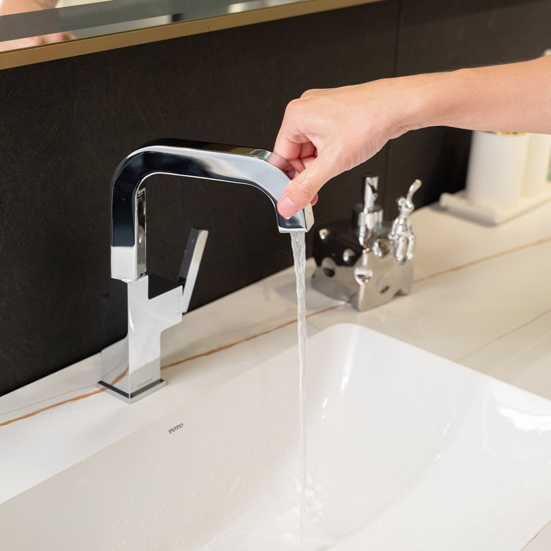 Robinet de salle de bain à un trou avec drain, robinet de salle de bain à poignée simple, Chrome
