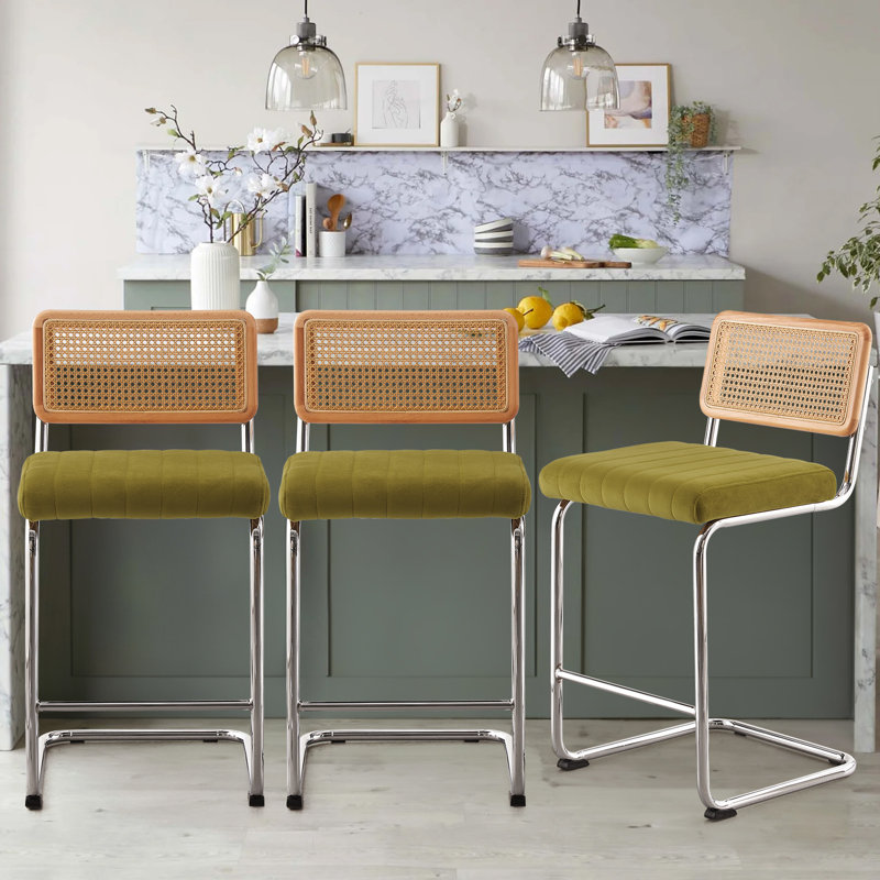 Tabouret de bar et de comptoir en velours Georgios, Velours vert Oliver / cadre argenté