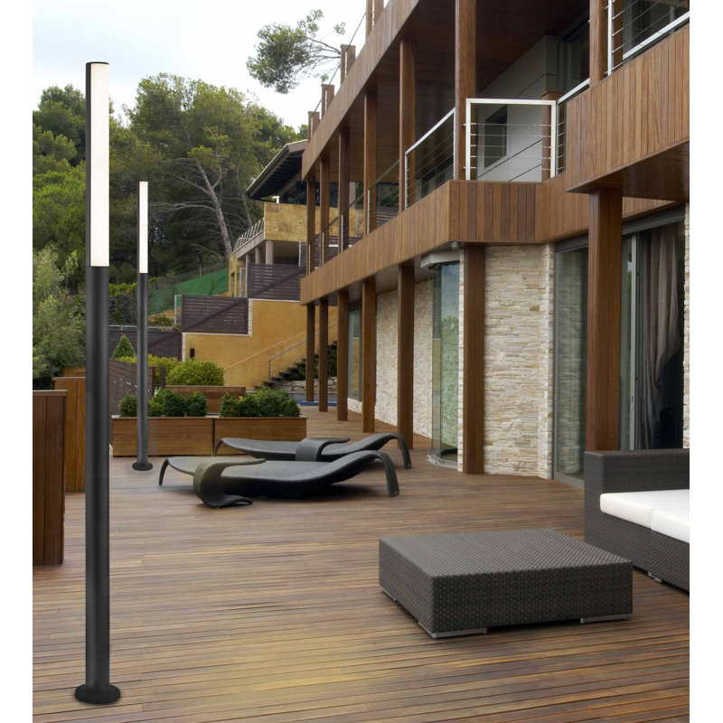 Mullikin Bollards
