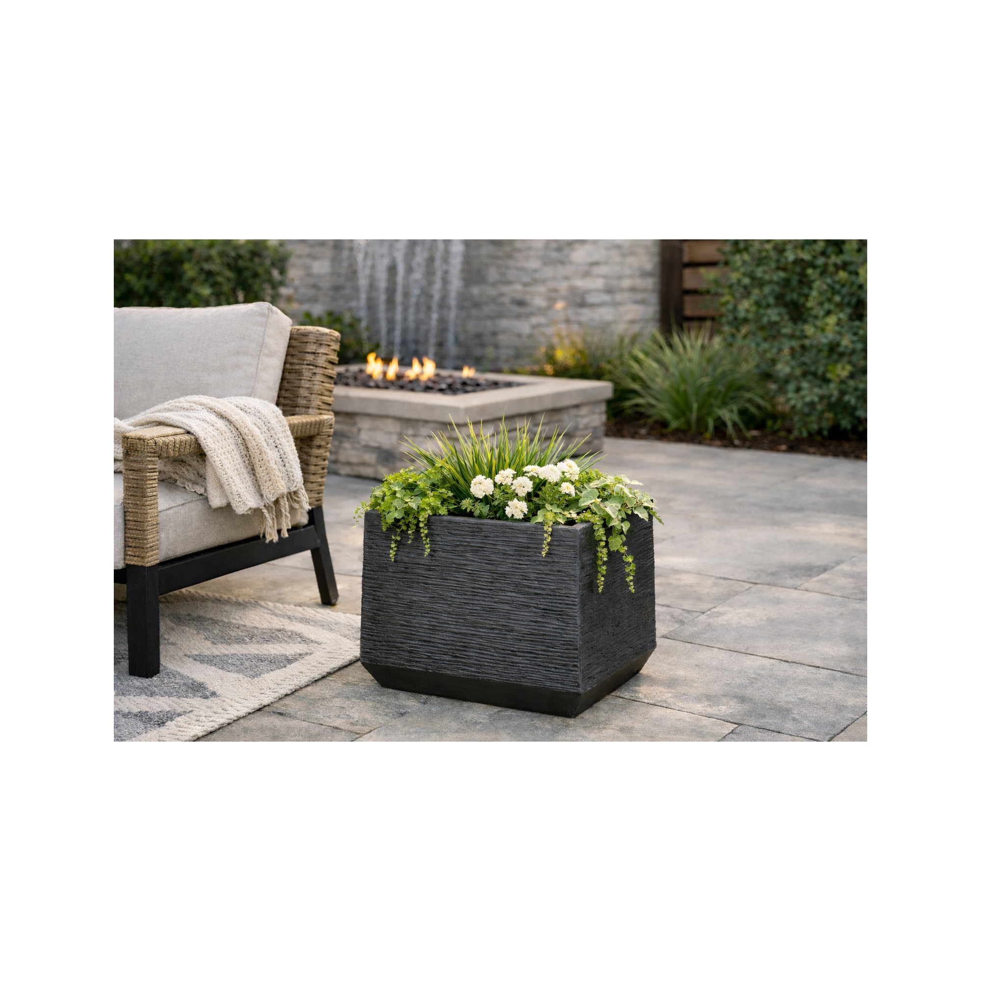 Lightweight Metropolitan Square, Gray, 15" H x 17" W x 17" D
