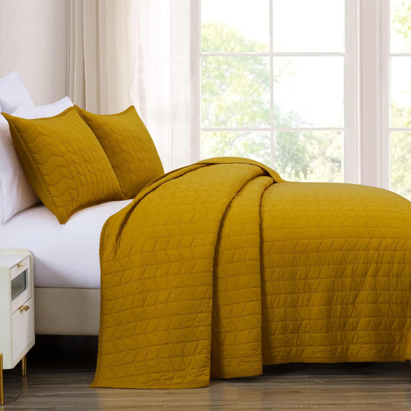 Mustard Yellow Queen Cotton Reversible Quilt Set