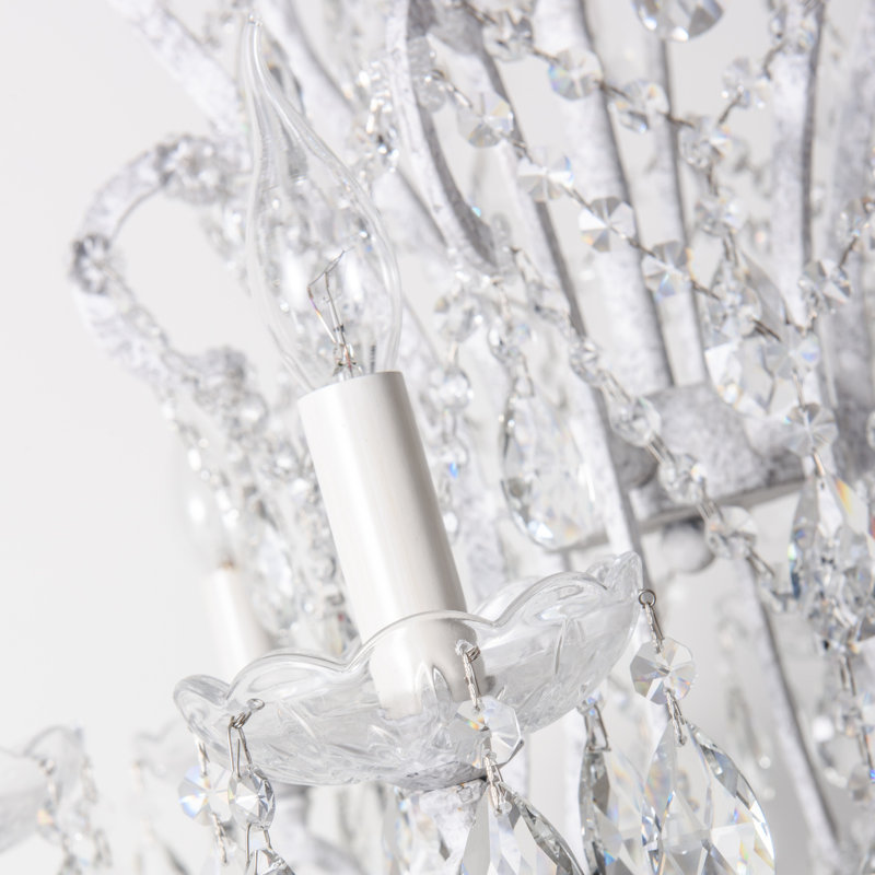 Lustre traditionnel de style bougie Valmira , Six lumières, H 24 po x l 24,8 po x P 24,8 po