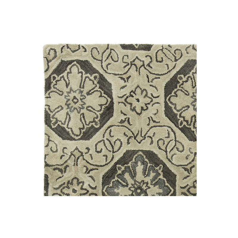 Mckenzie Wool Area Rug in Beige/Gray, 7'6" x 9'6"