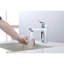 Robinet de lavabo moderne en zinc - 1 trou, poignée centrale, flux de salle de bain monotrou de corrosion 1,5 / gallon par minute, poignée en métal-121639210