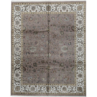 Oriental Area Rug in Light Pink/Ivory