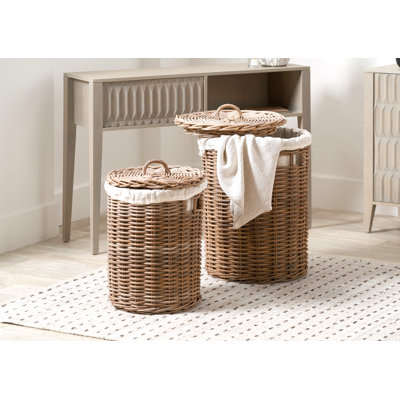Baringer Wood Laundry Set with Handles